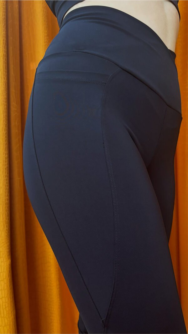 Molde Calça Legging com Bolsos Fitness Feminino Slim - Image 2