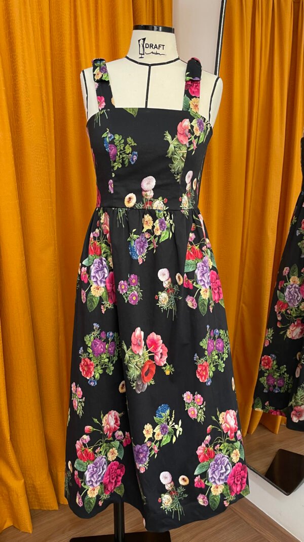Molde Vestido Alça Laço e Lastex nas Costas Feminino Regular - Image 6